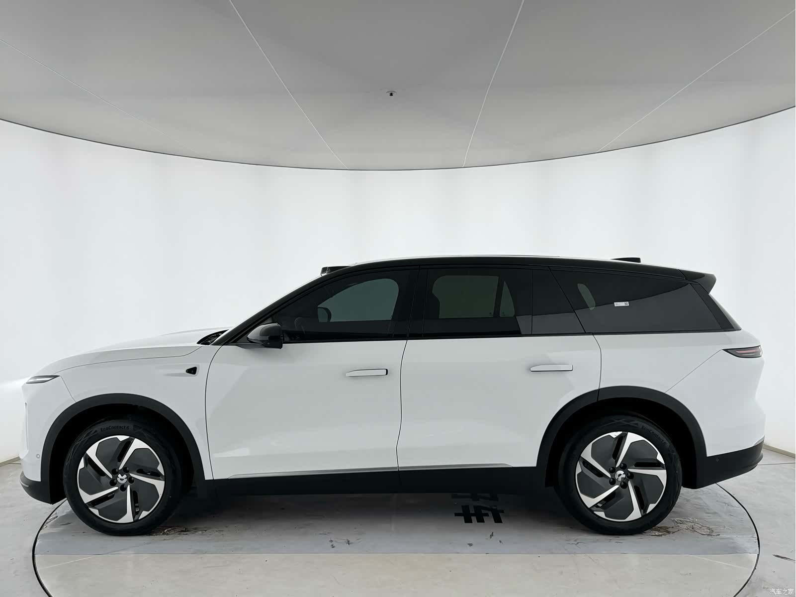 NIO ES8, 2024 3