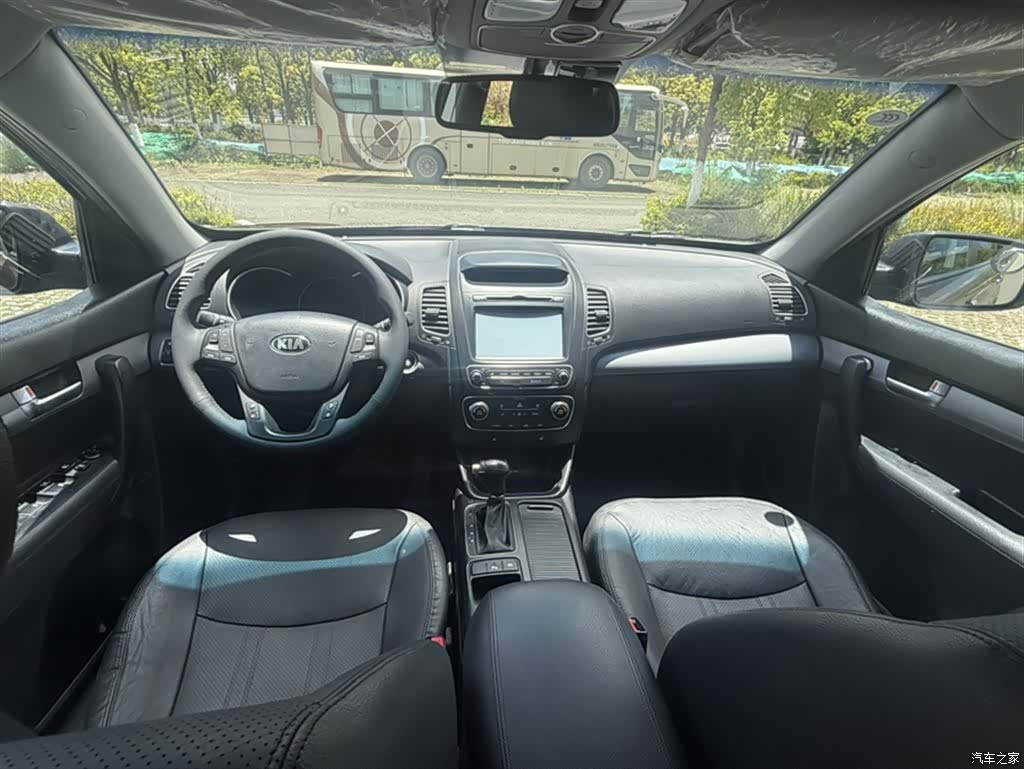 Kia 7, 2015 11