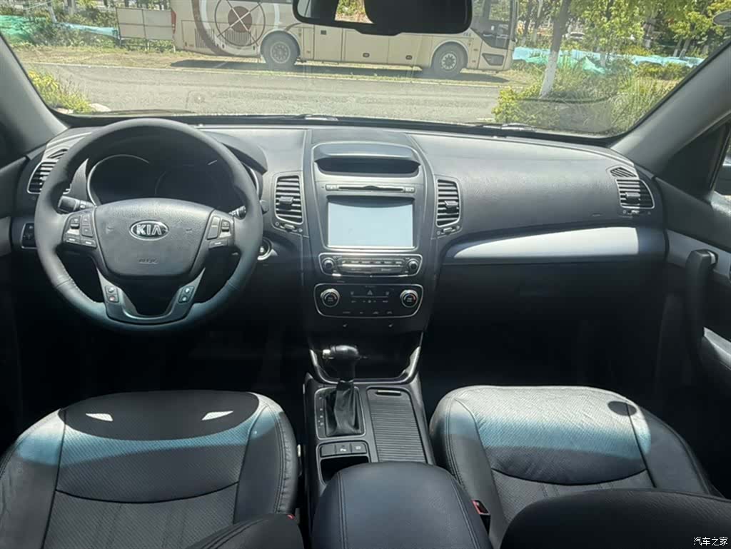 Kia 7, 2015 3