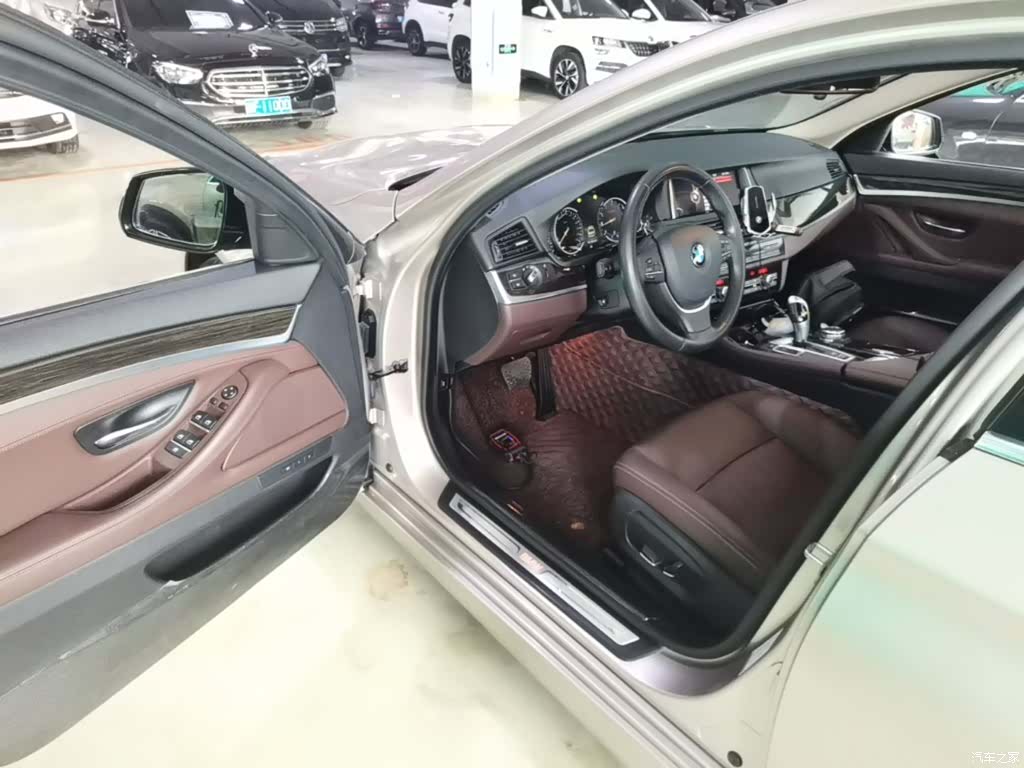 BMW 5 Series, 2016 16