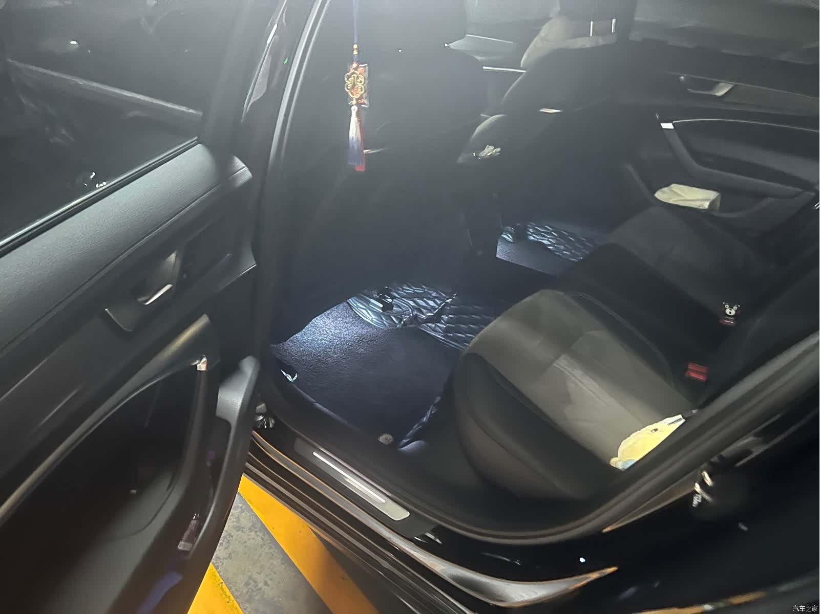 Audi A6L, 2021 9