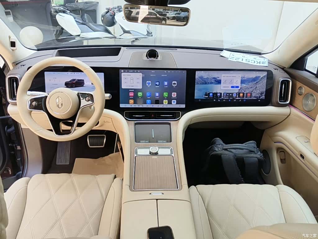 AITO M9, 2025 10