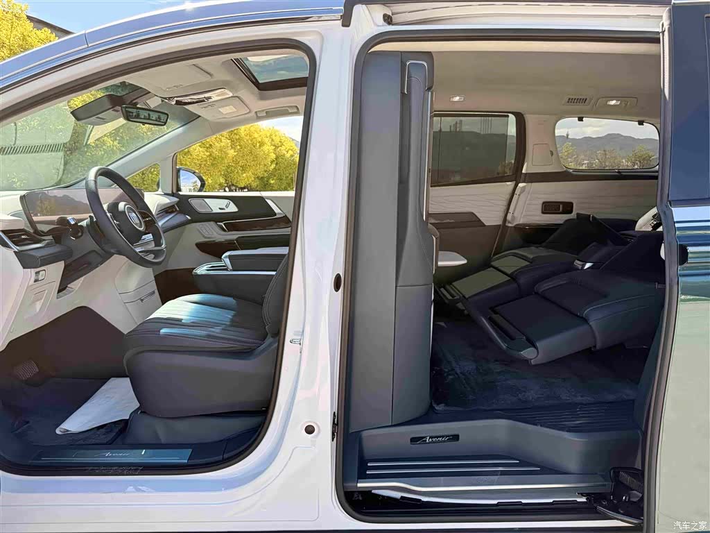 Buick Century, 2024 16