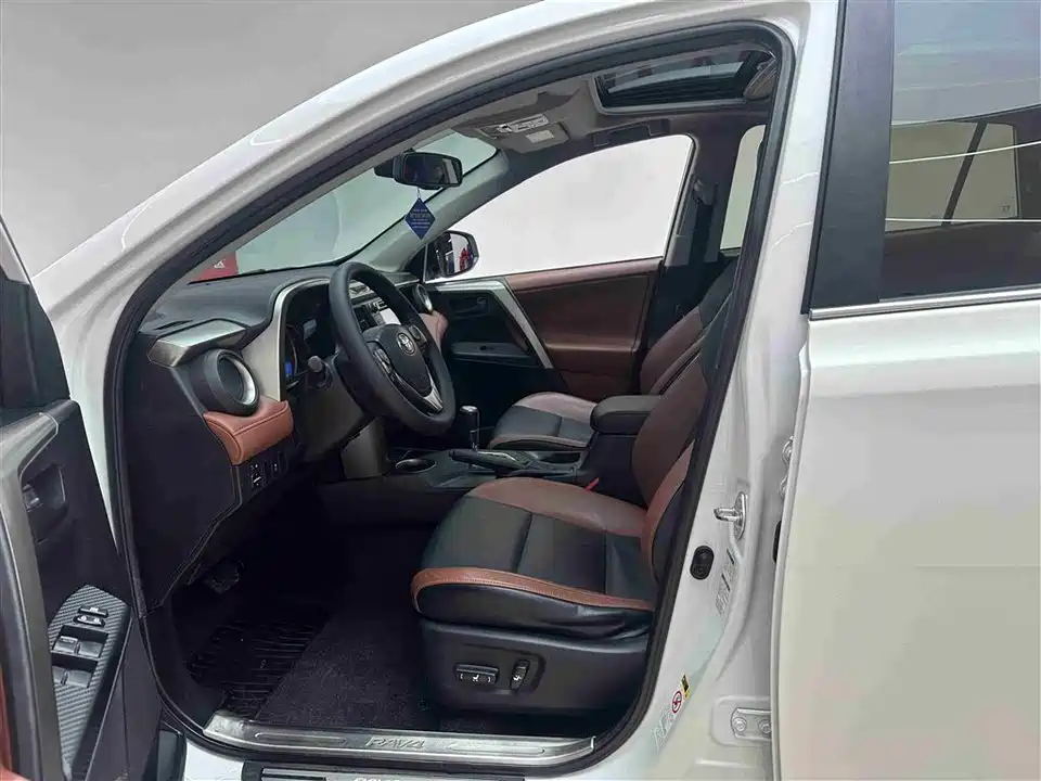 Toyota RAV4 Rongfang