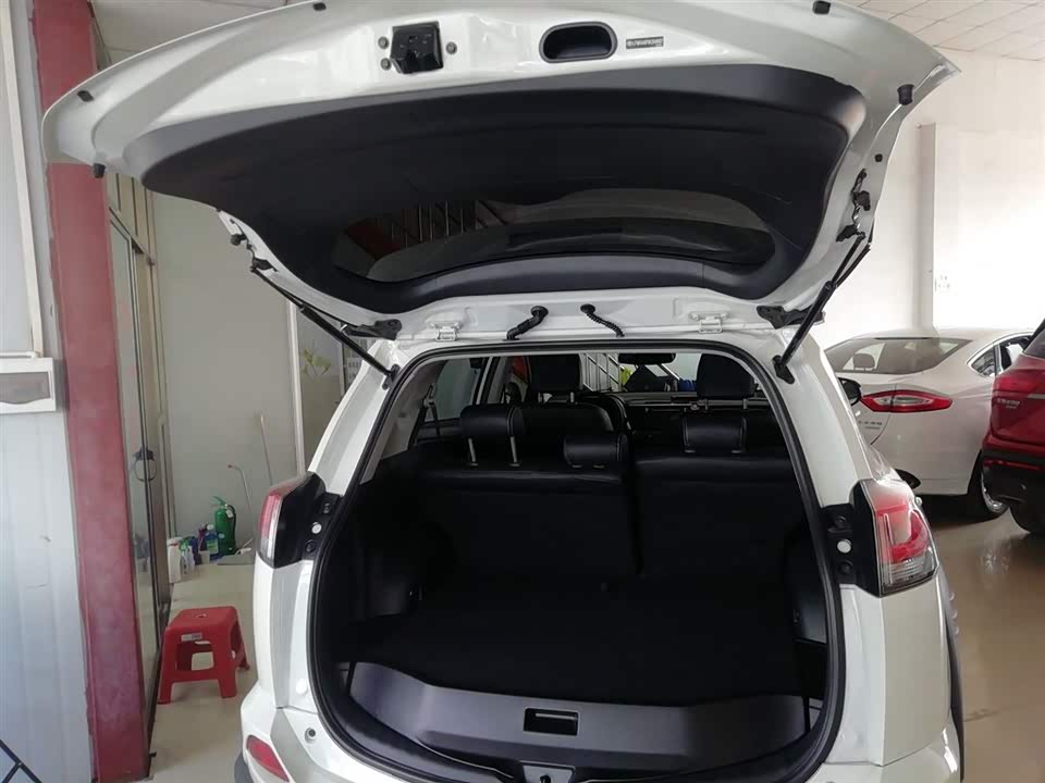 Toyota RAV4 Rongfang
