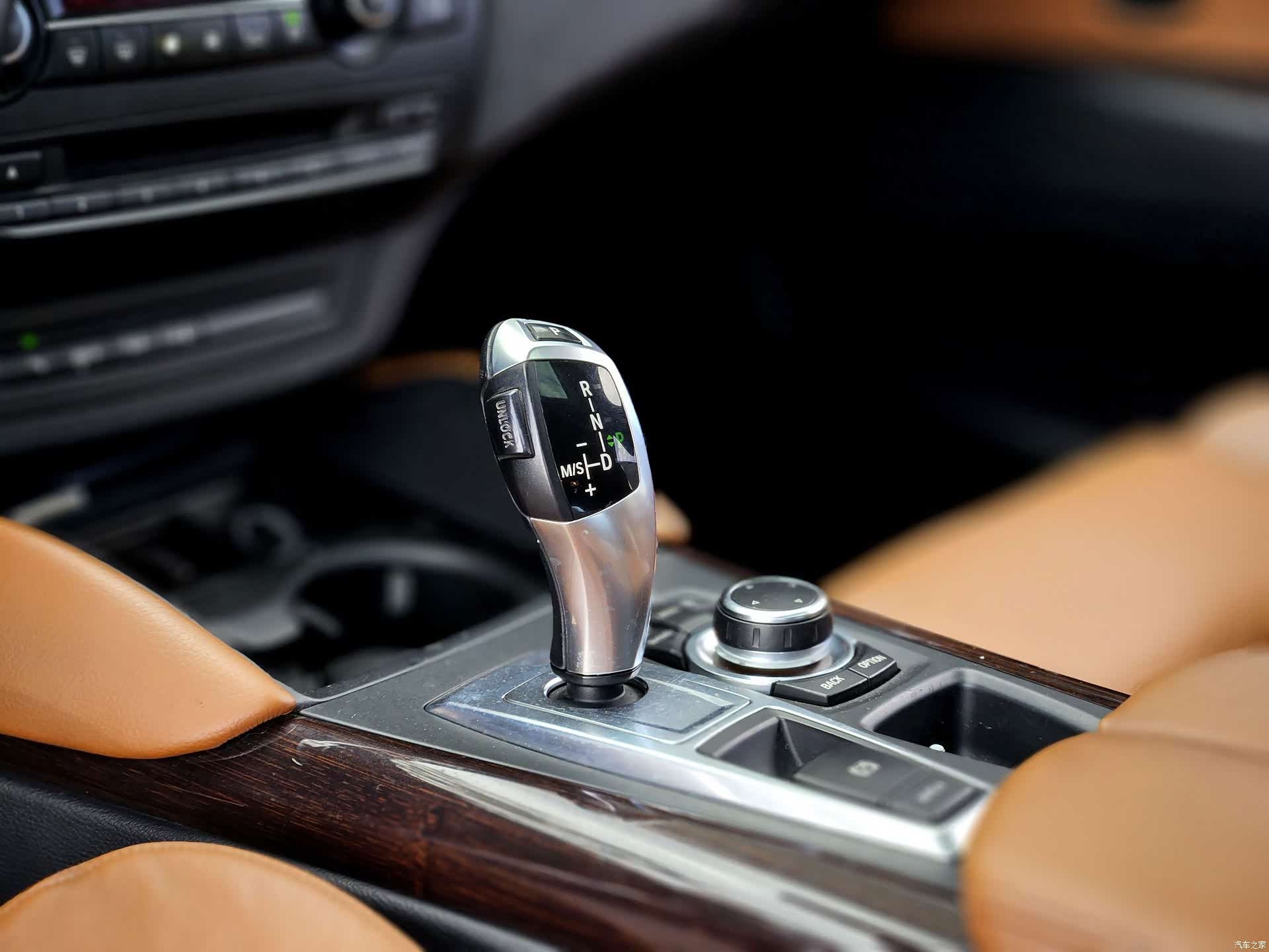 BMW X6, 2011 16
