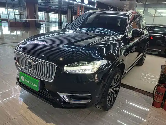 Volvo XC90 2023 — купить из Китая под заказ
