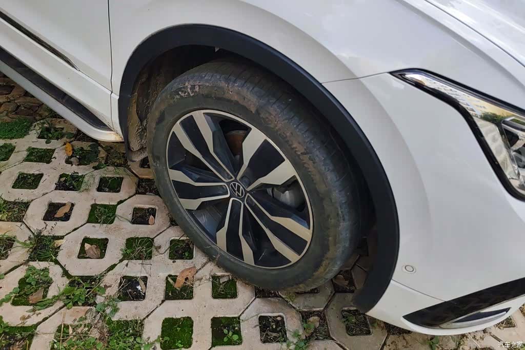 Volkswagen Tiguan L, 2022 6