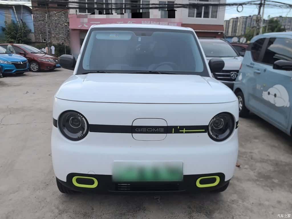 Geely Panda, 2025 3
