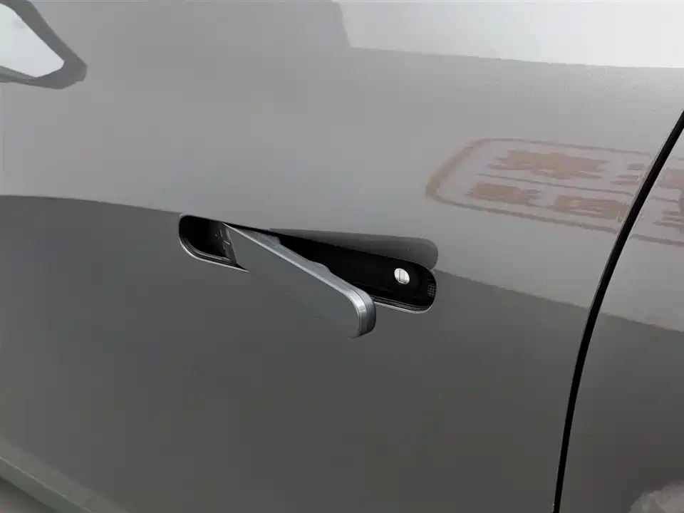 Geely Galaxy Galaxy E5