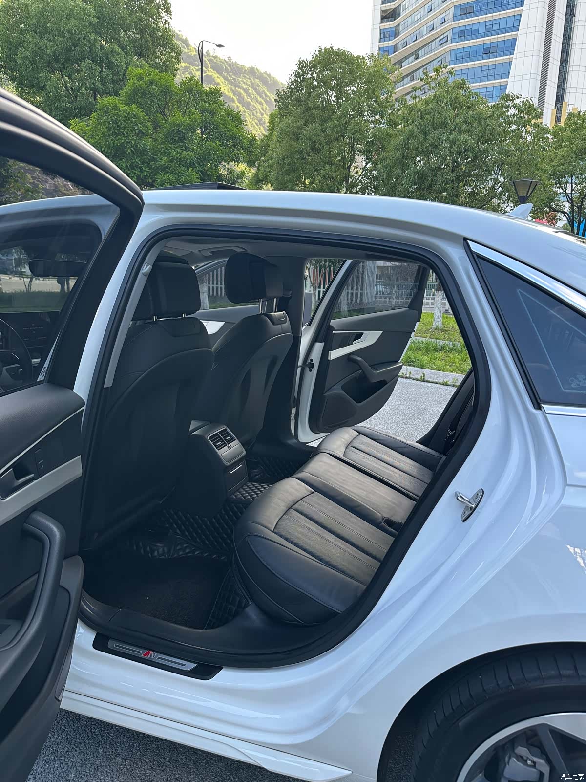 Audi A4L, 2021 10