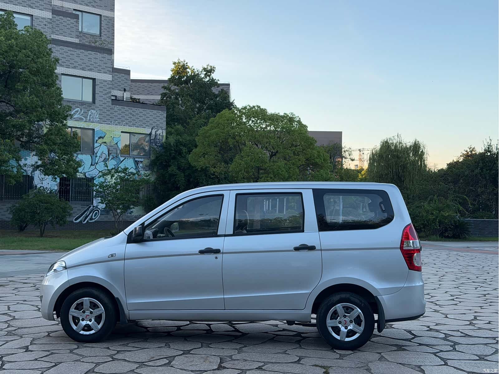 Wuling Hongguang, 2015 8