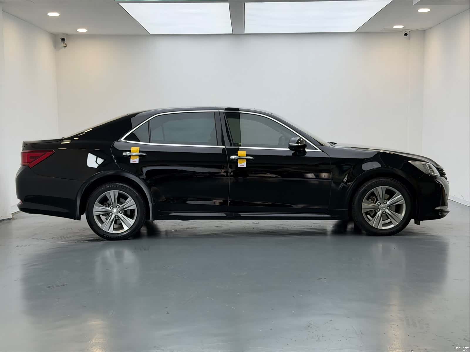 Toyota Crown, 2016 7