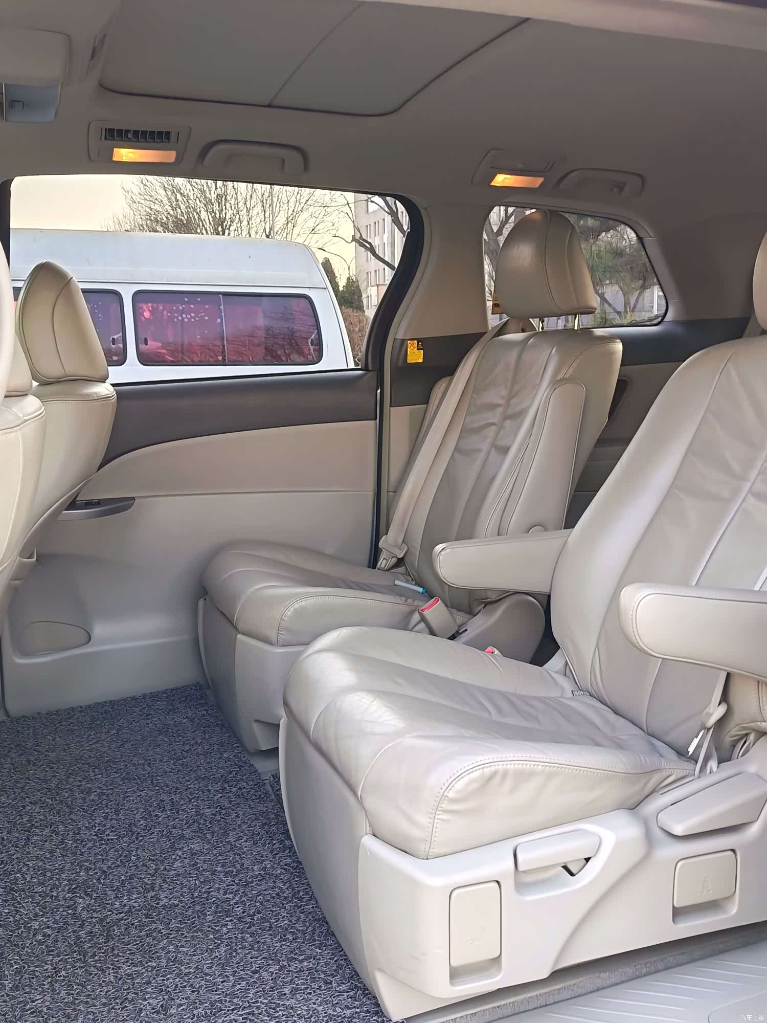 Toyota 7, 2010 10