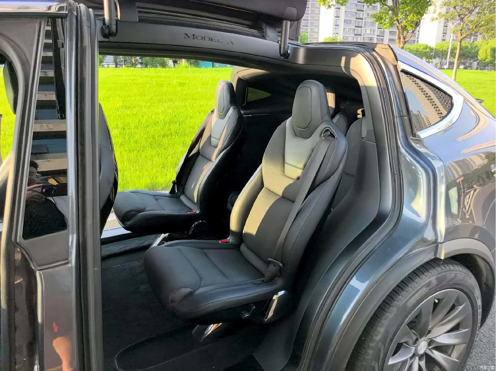 Tesla Model X, 2017 6