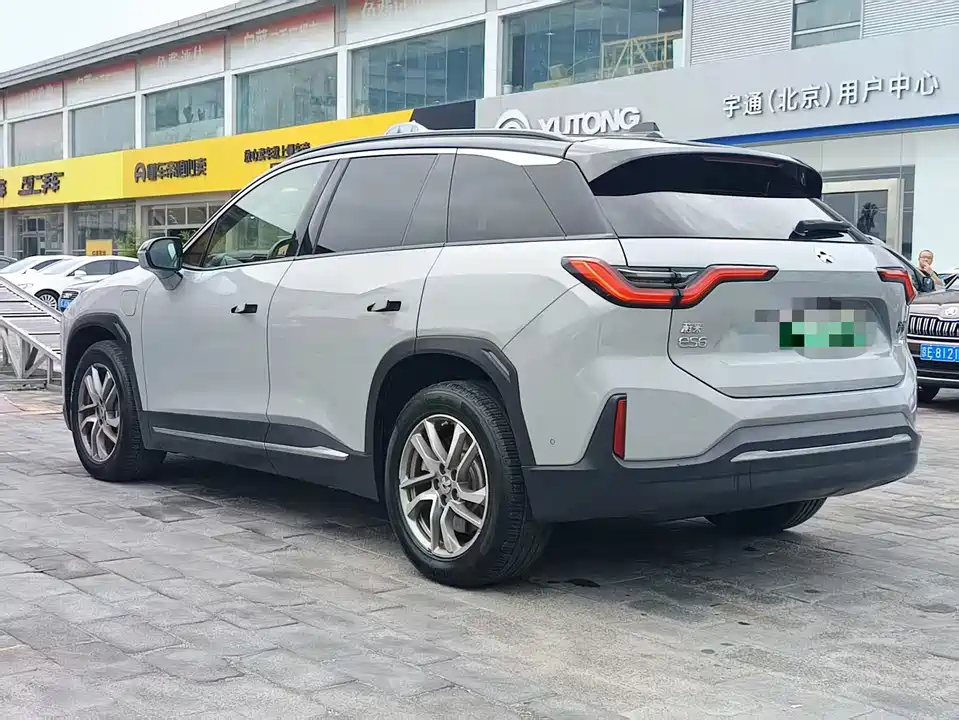 NIO ES6