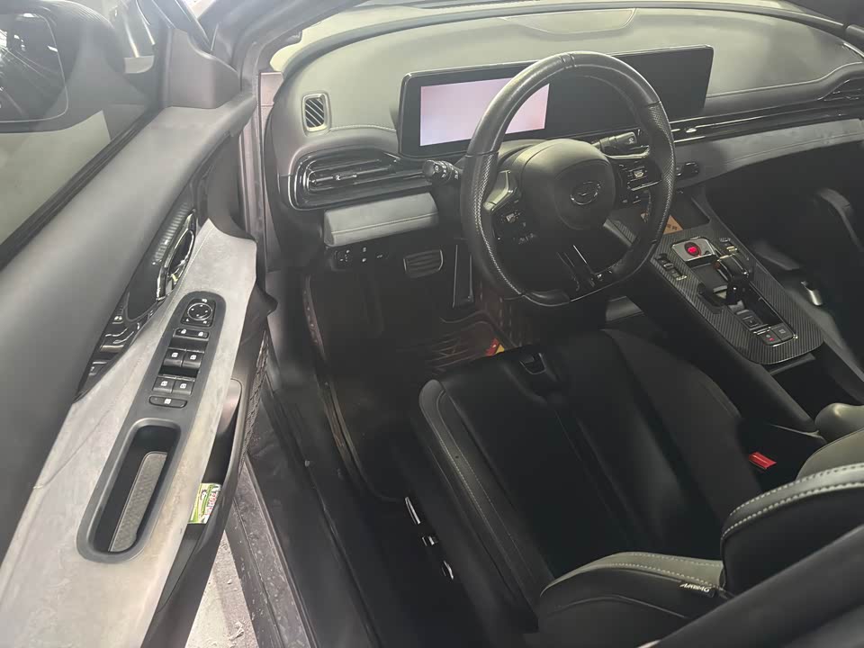 Trumpchi Shadow Leopard