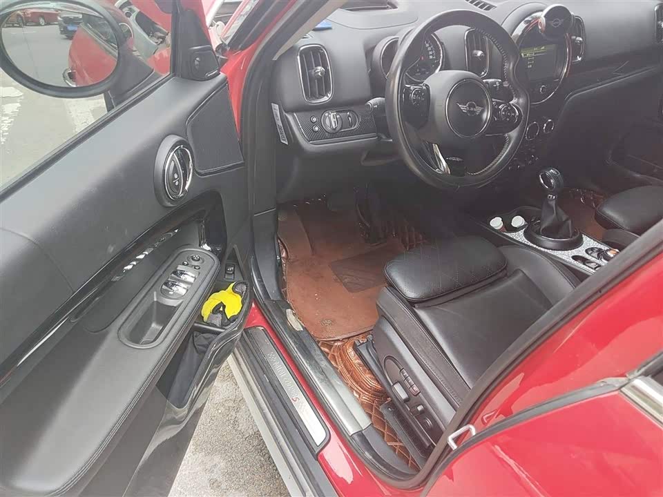 MINI COUNTRYMAN