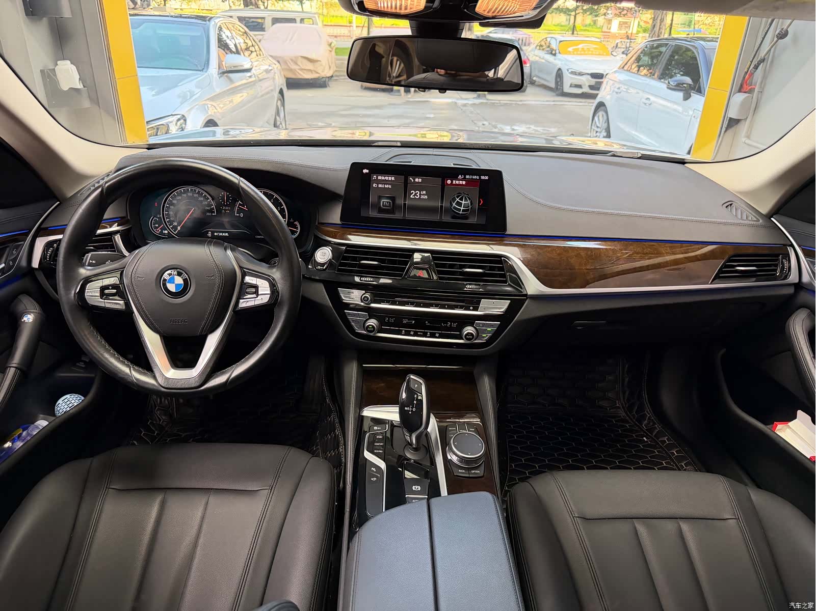 BMW 5 Series, 2018 26