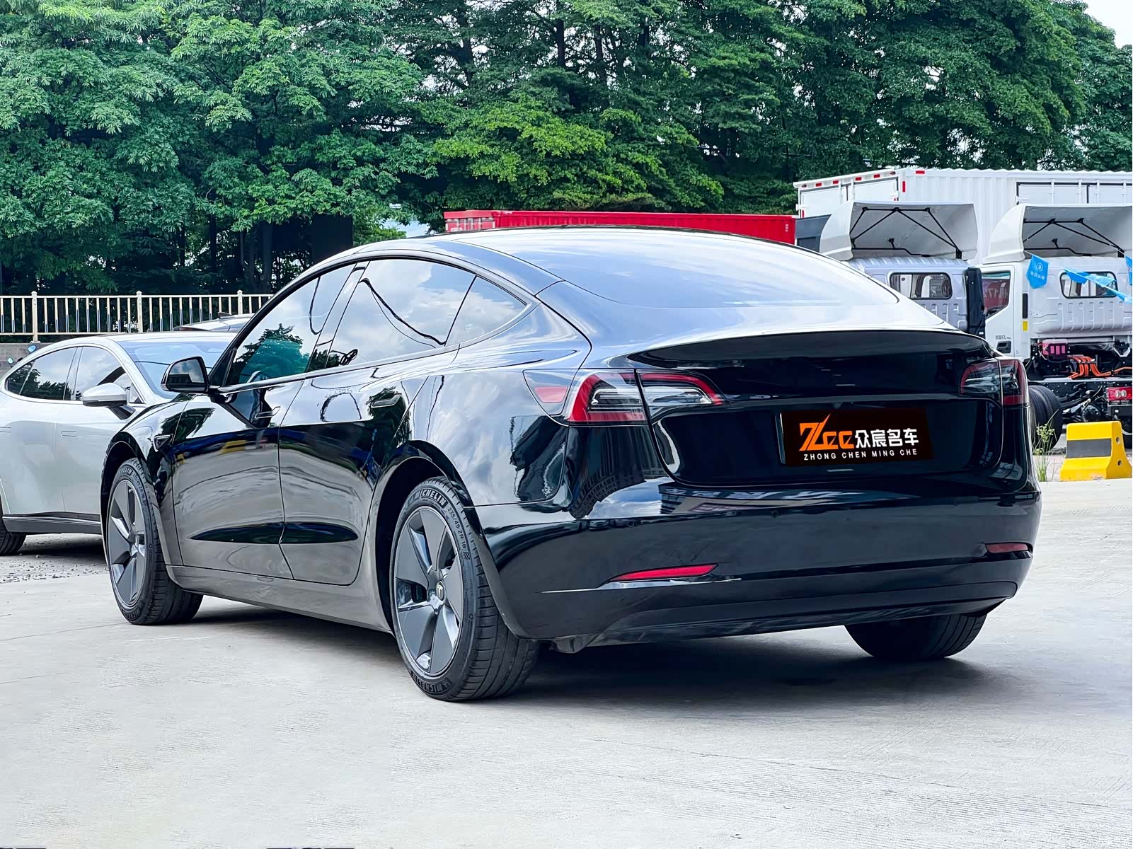 Tesla Model 3, 2022 3