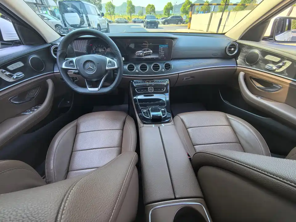 Mercedes-Benz E-class Mercedes-Benz E-class