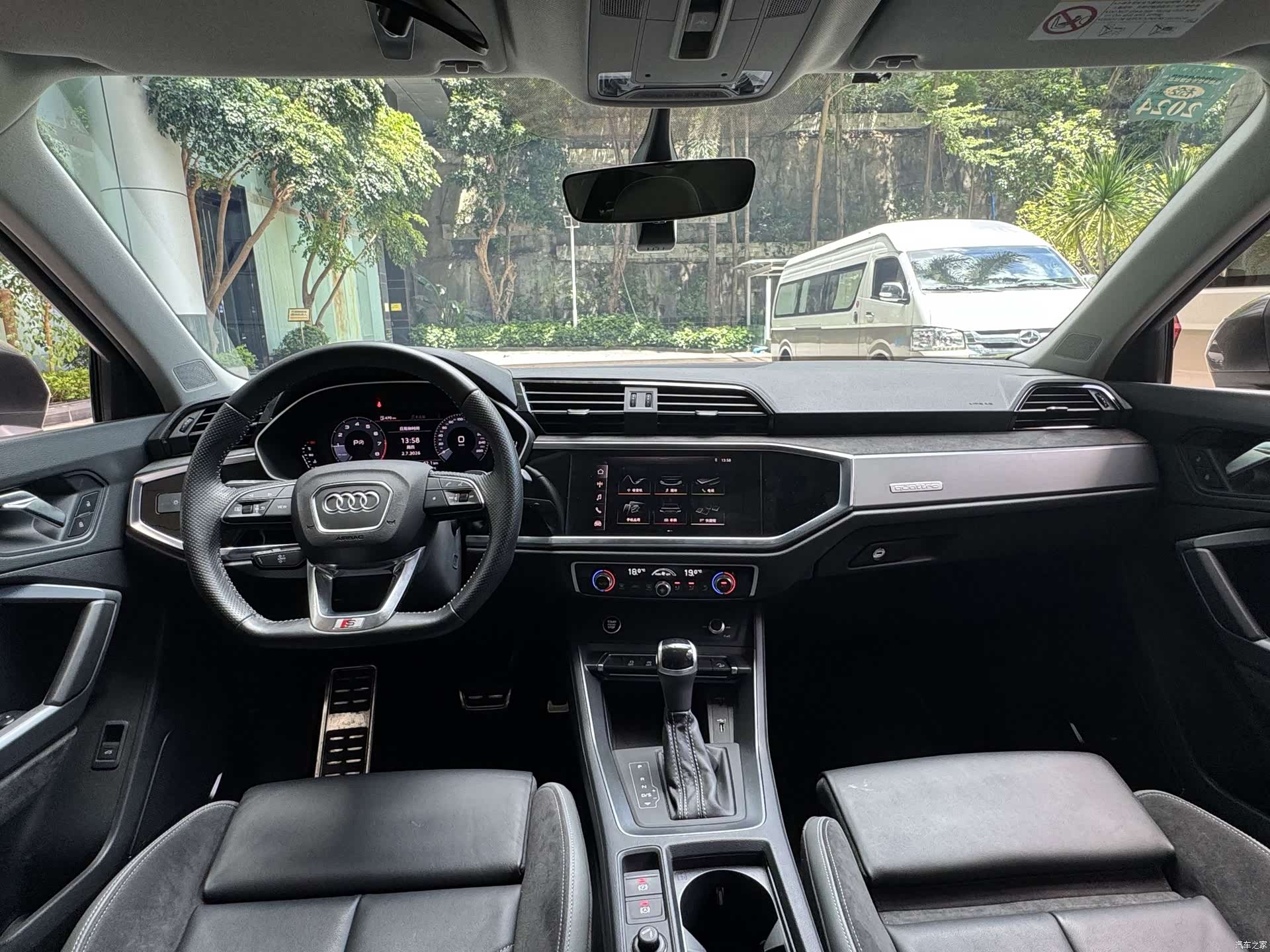 Audi Q3, 2022 9