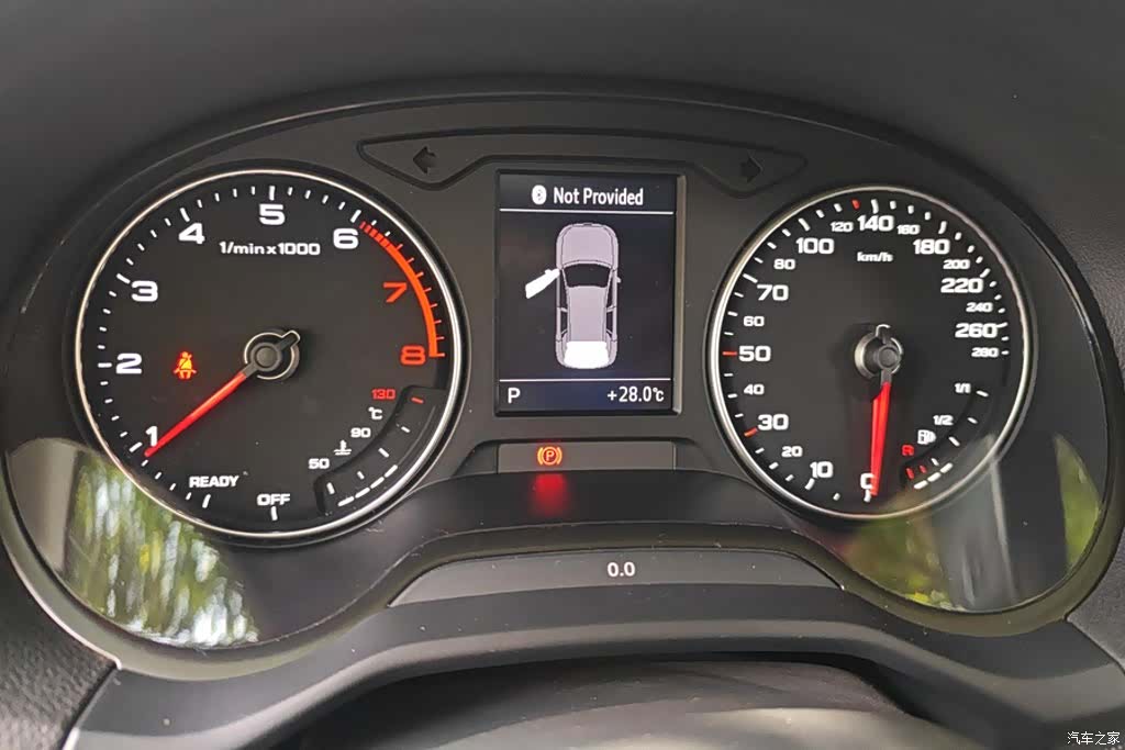 Audi Q2L, 2021 14