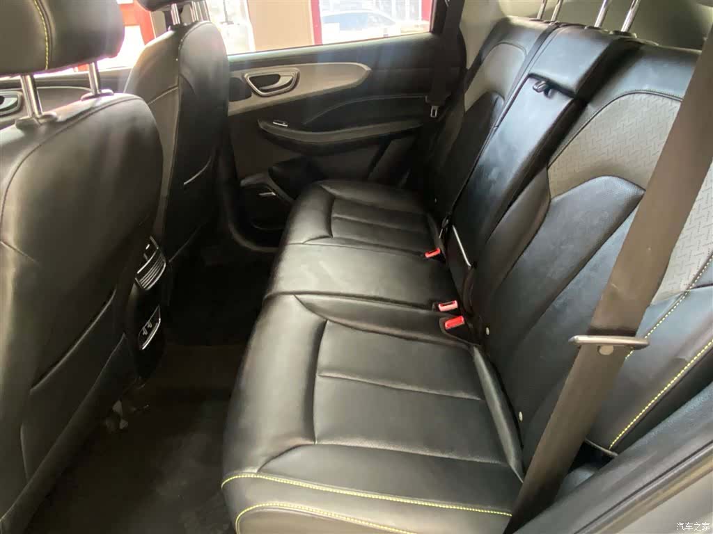 Roewe RX5, 2021 21