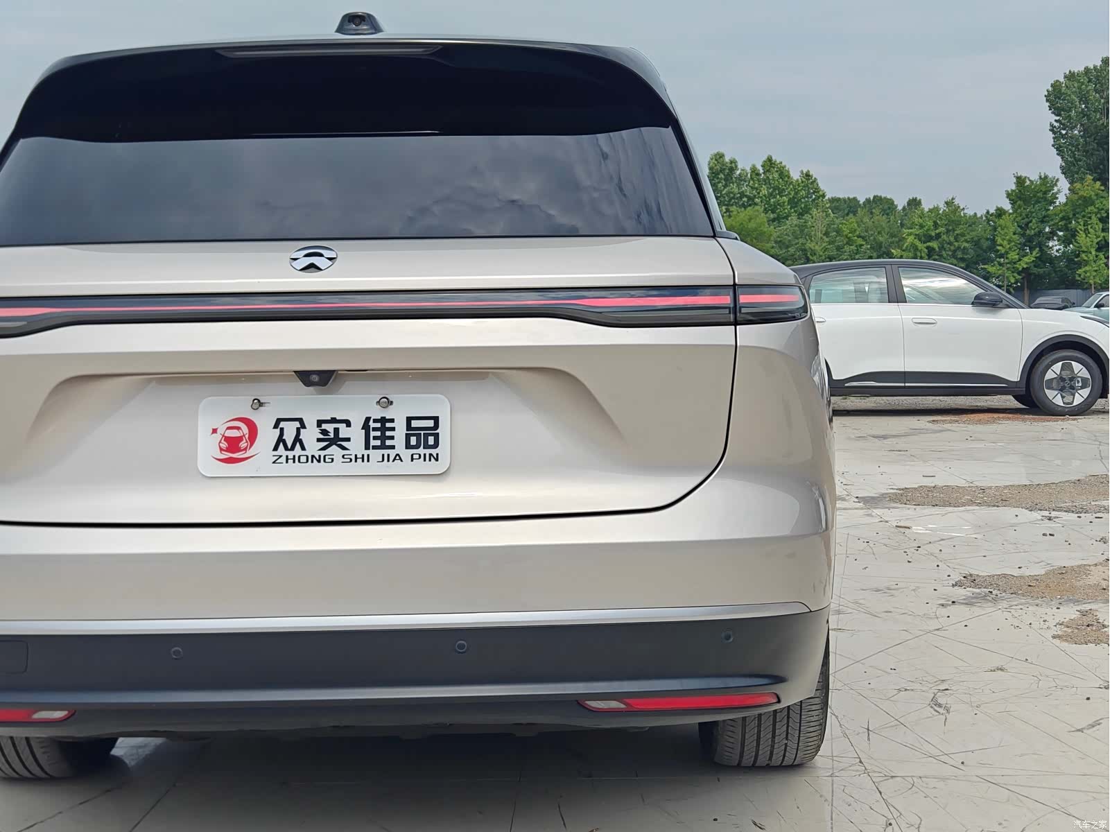 NIO ES8, 2023 27