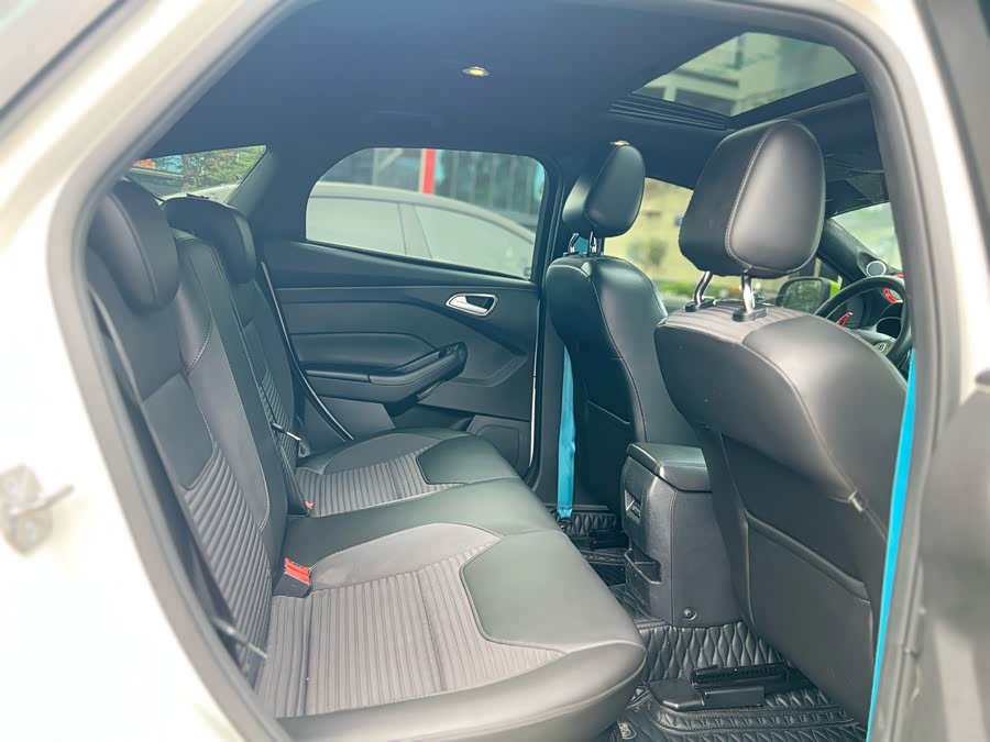 Ford Focus 2018, фото 11
