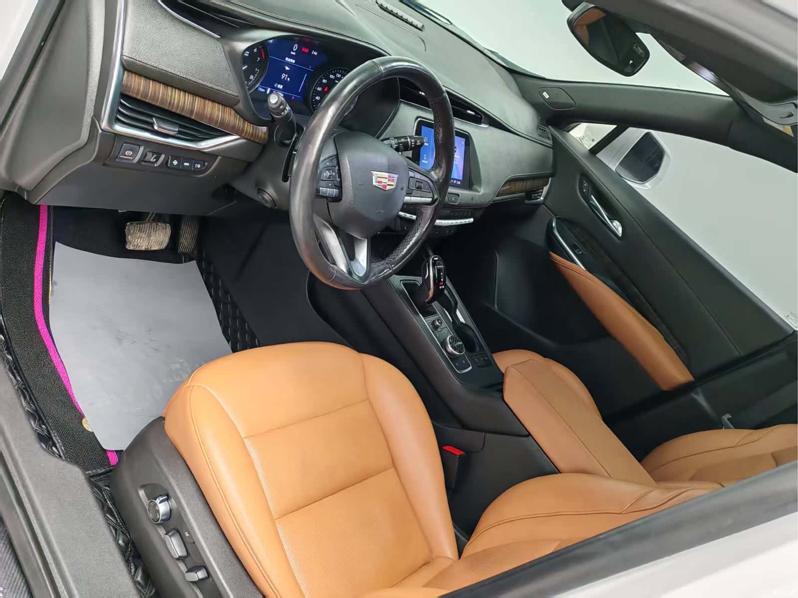 Cadillac XT4, 2021 11