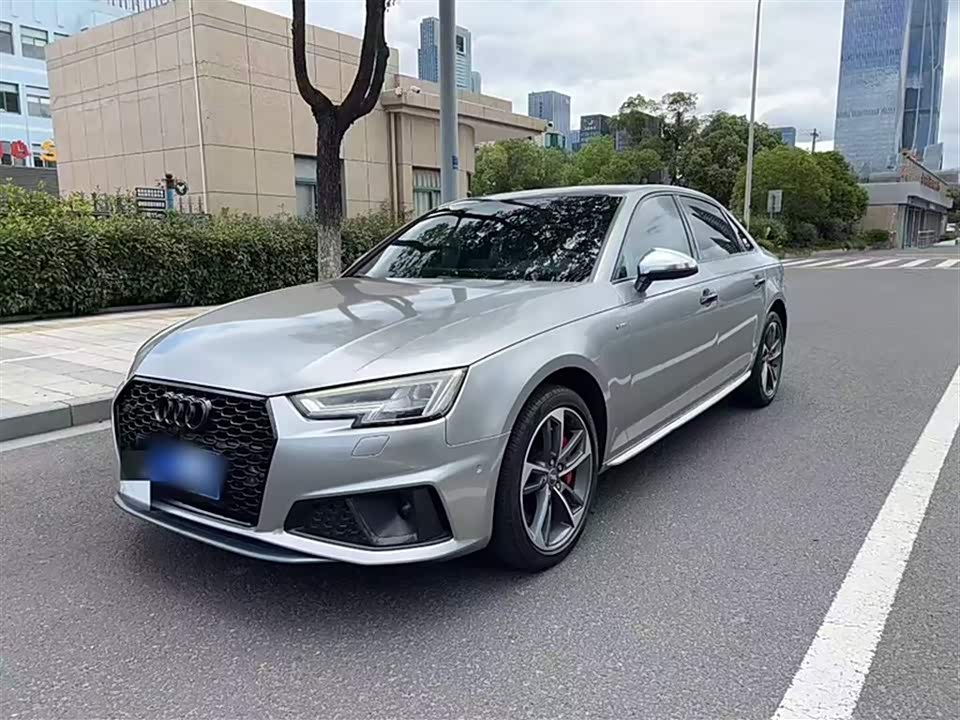 Audi A4L