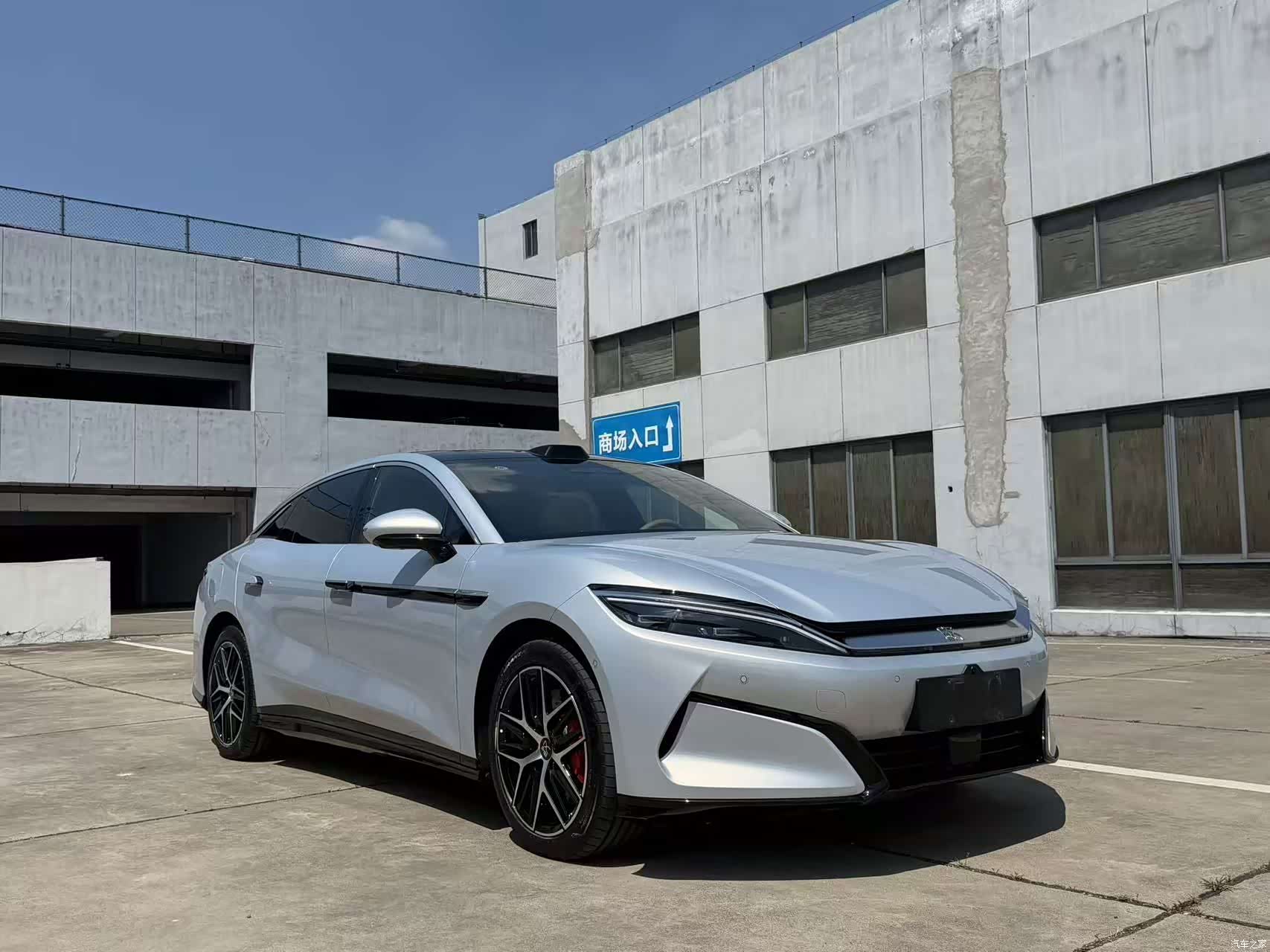 BYD Han, 2025 3