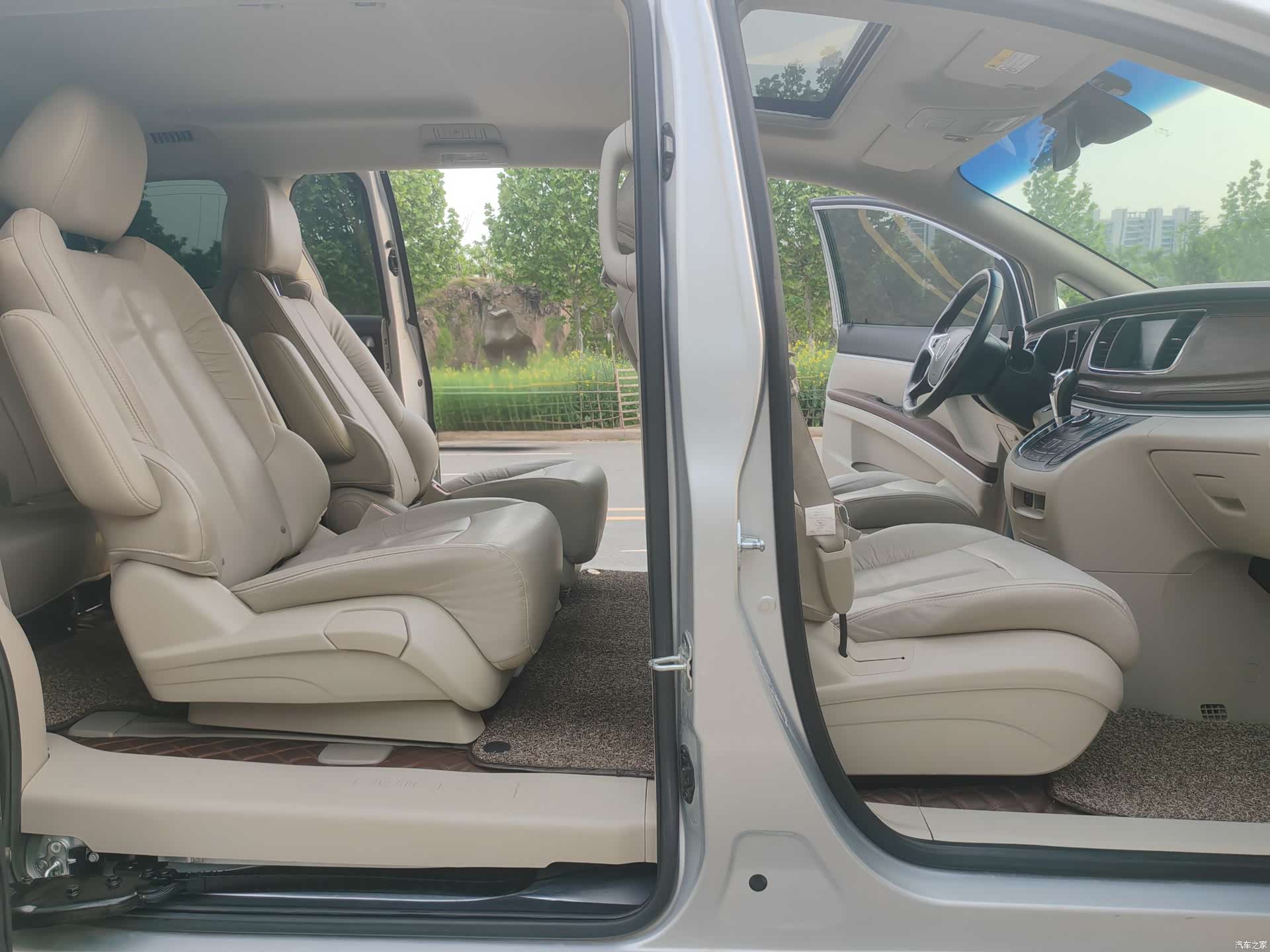 Buick GL8, 2019 15
