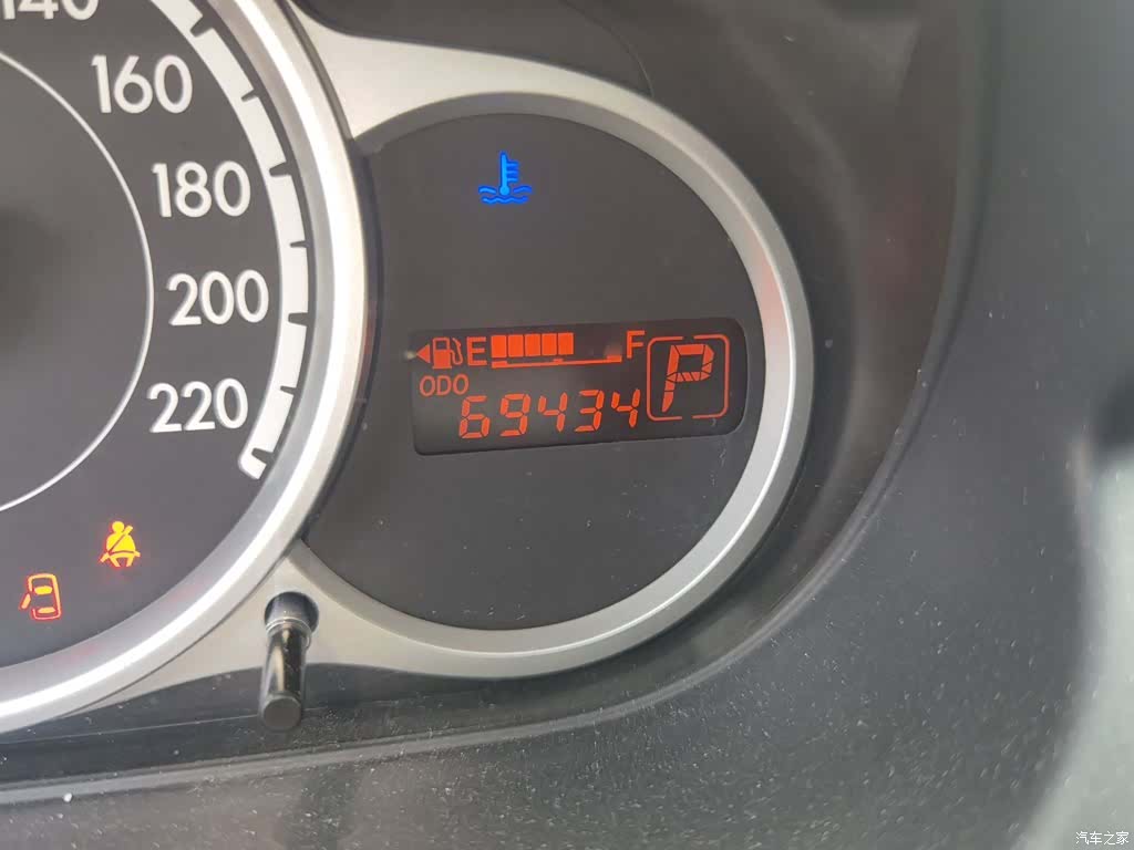 Mazda 2, 2014 7