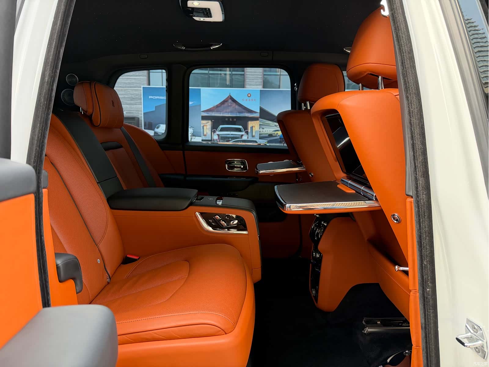Rolls-Royce Cullinan, 2021 все фото