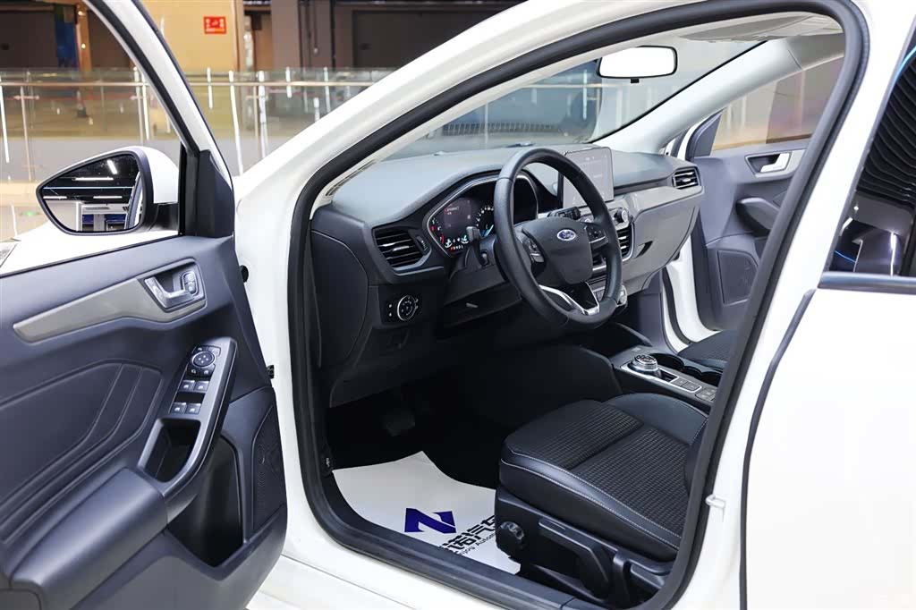 Ford Focus, 2020 15