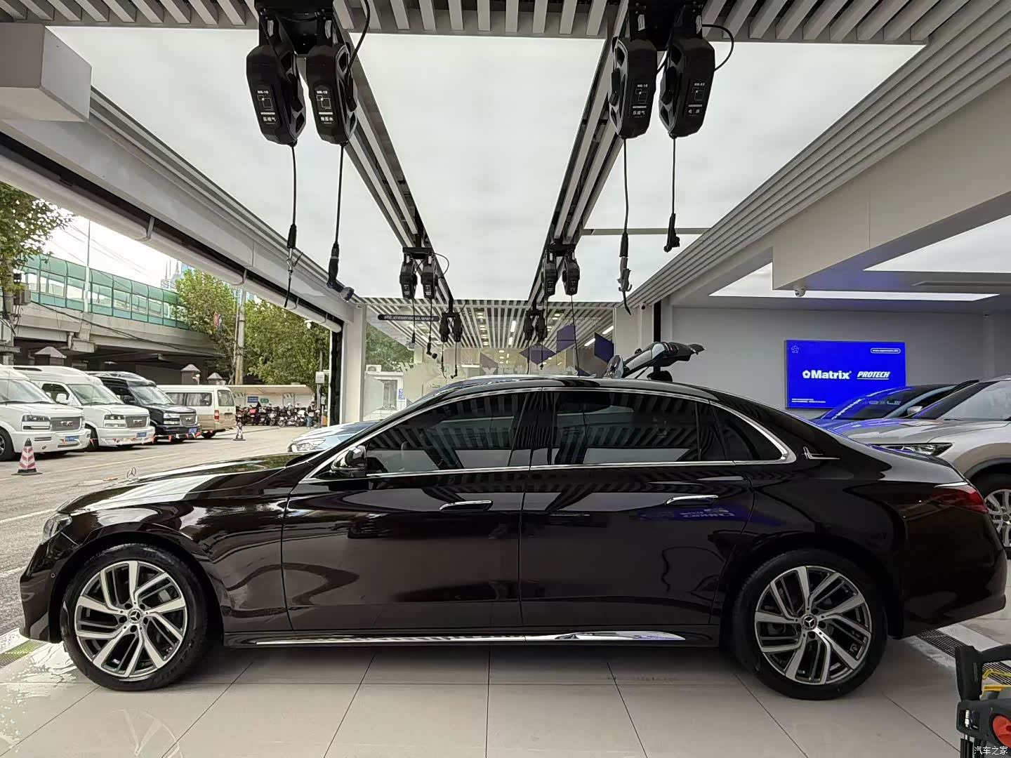 Mercedes-Benz E-Class, 2024 20