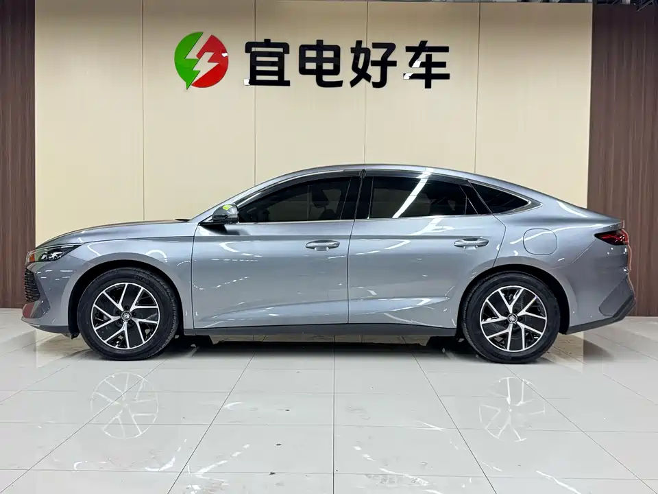 BYD Qin L