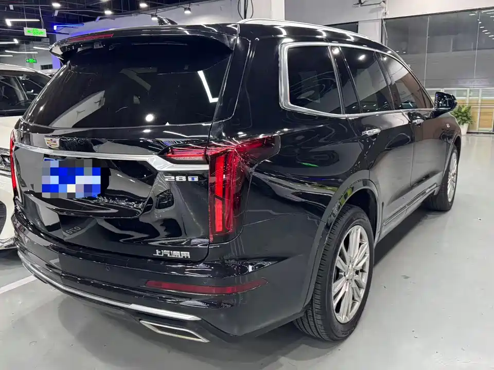 Cadillac XT6