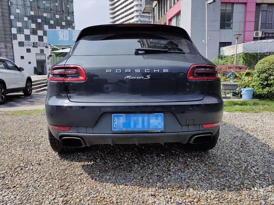 Porsche Macan