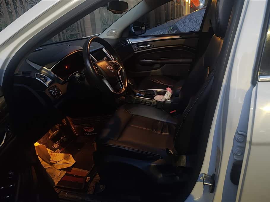 Cadillac SRX