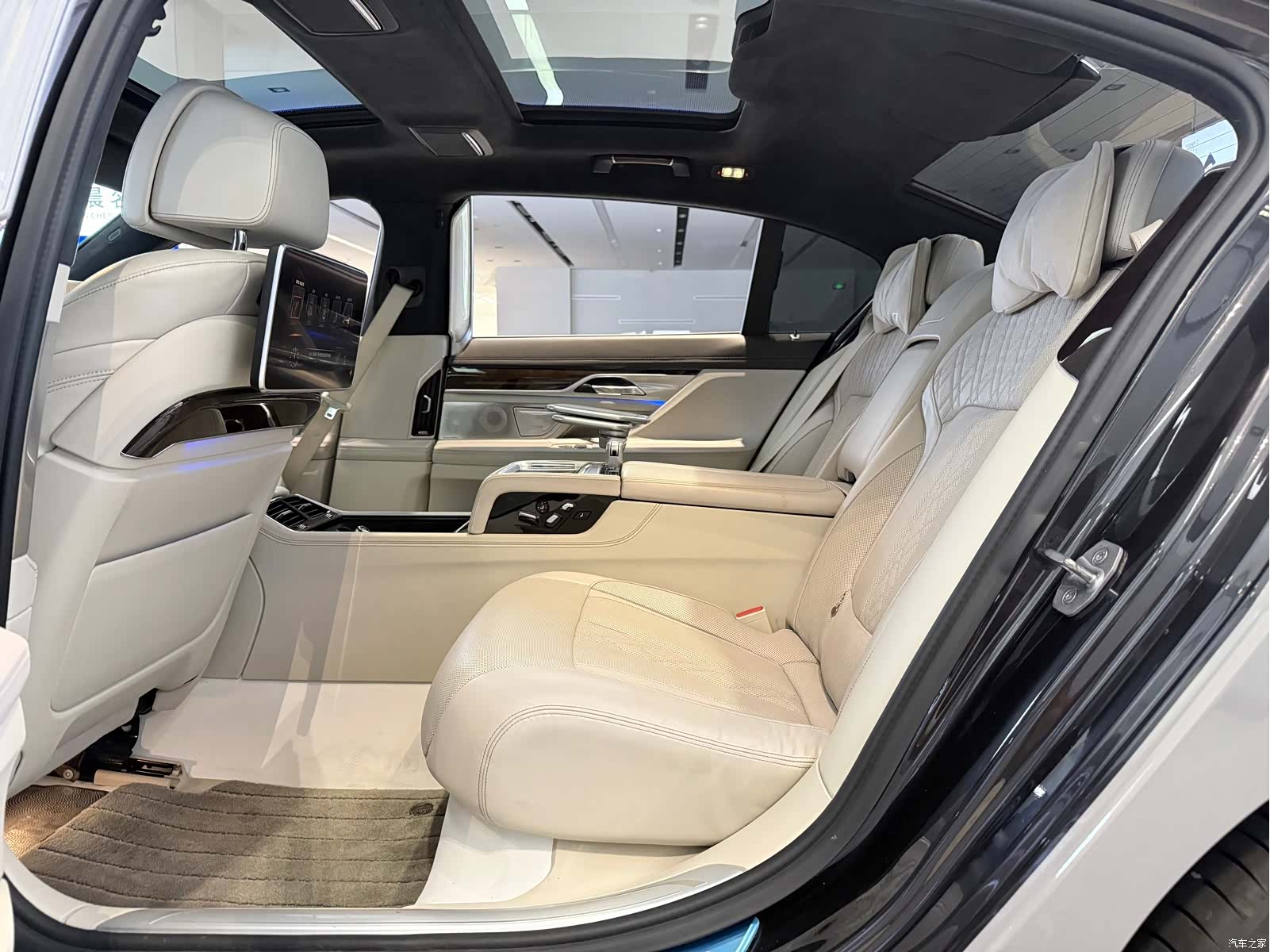 BMW 7 Series, 2015 12
