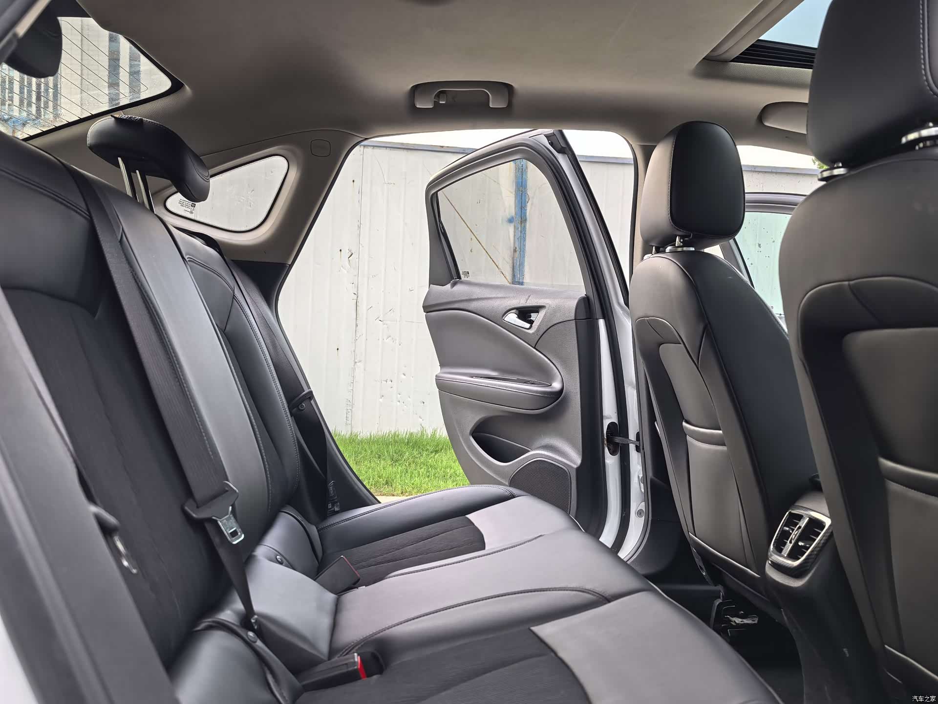 Buick Verano, 2018 8