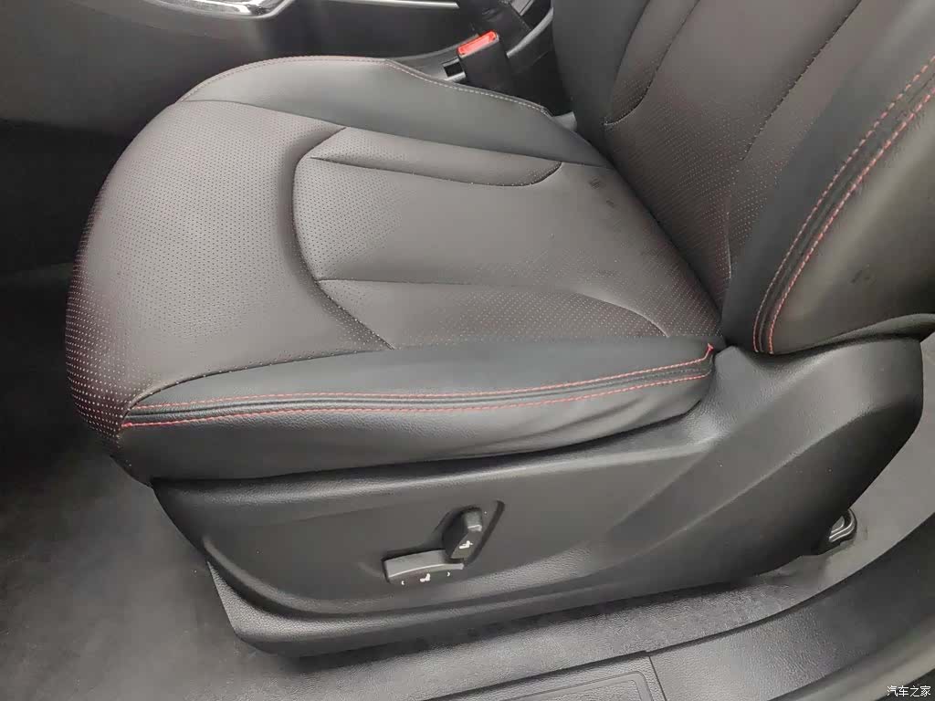 Wuling 560, 2015 20