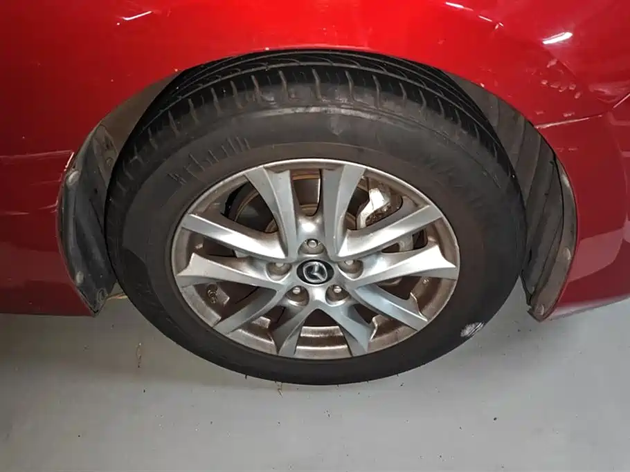 Mazda 3 Angkesaila