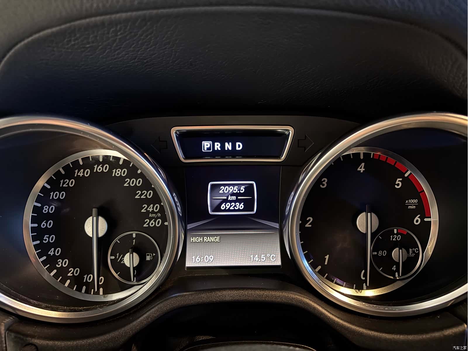 Mercedes-Benz G-Class, 2013 16