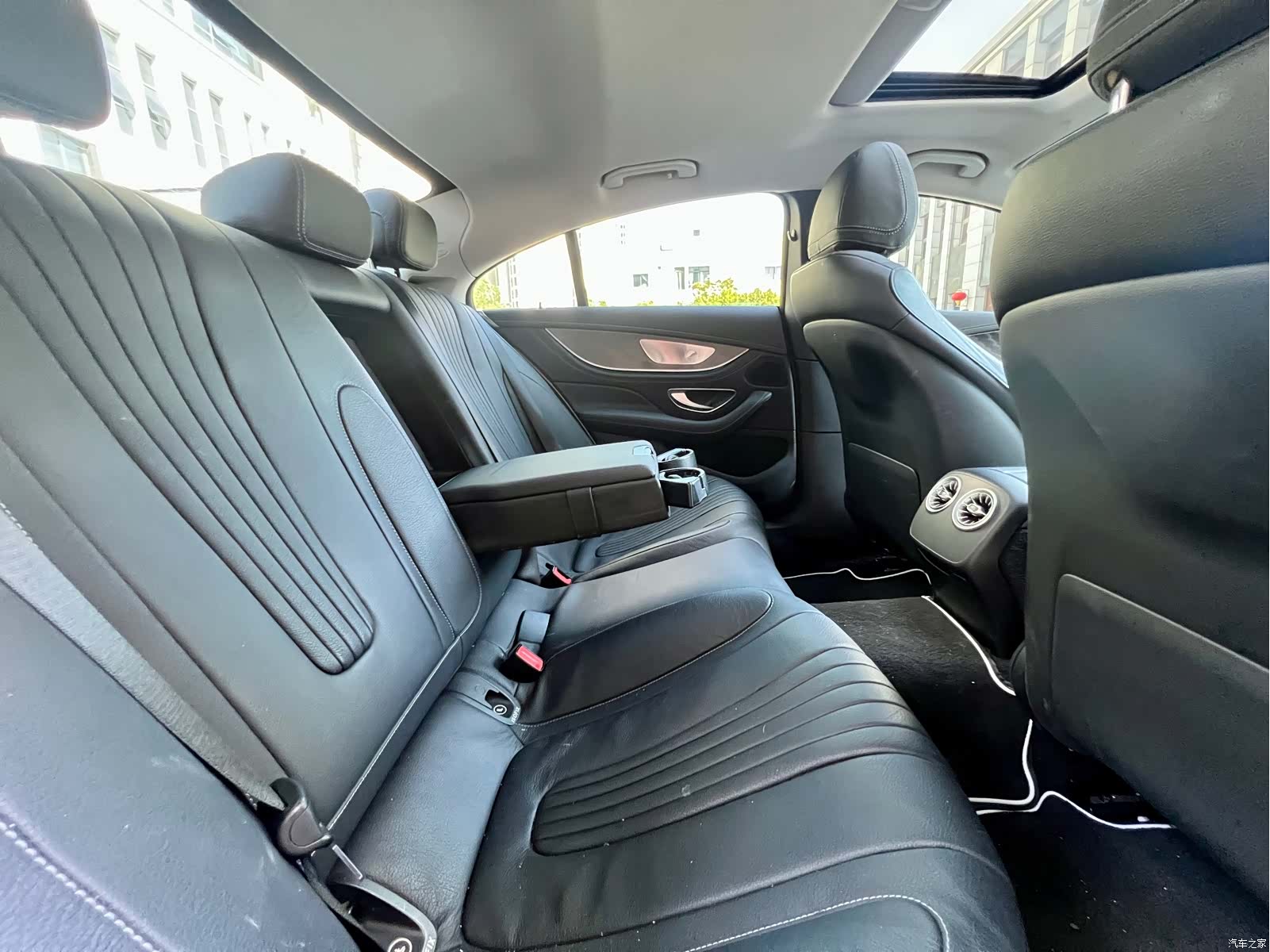 Mercedes-Benz CLS, 2021 18