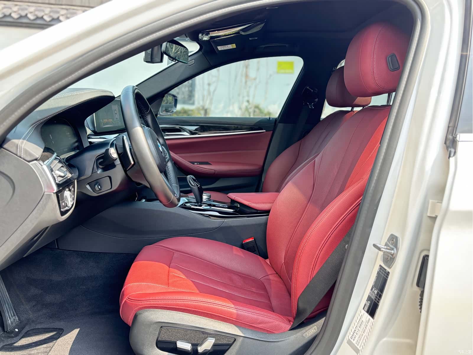 BMW 5 Series, 2020 11