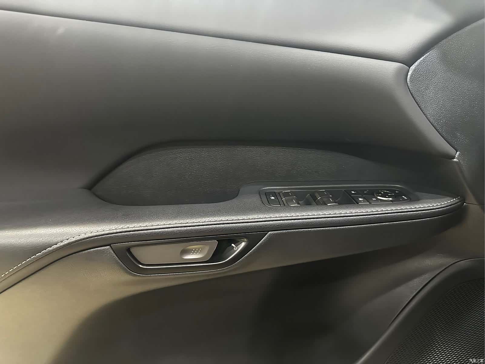 Lexus RX, 2025 6